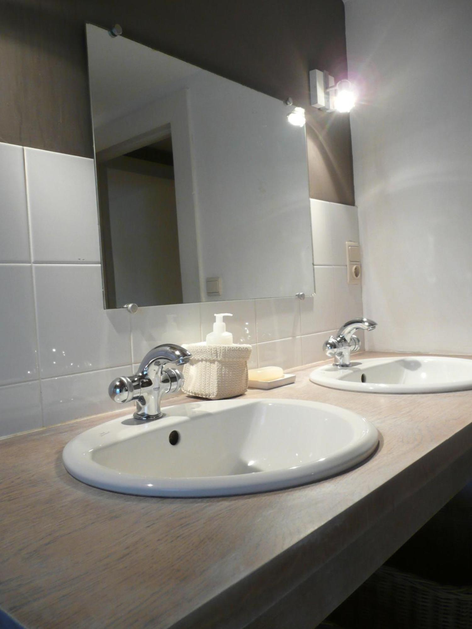 Apartmán Le Relais Du Moustier Grune Exteriér fotografie